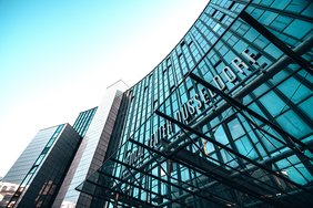 Medical_Center_Düsseldorf_Front.jpg